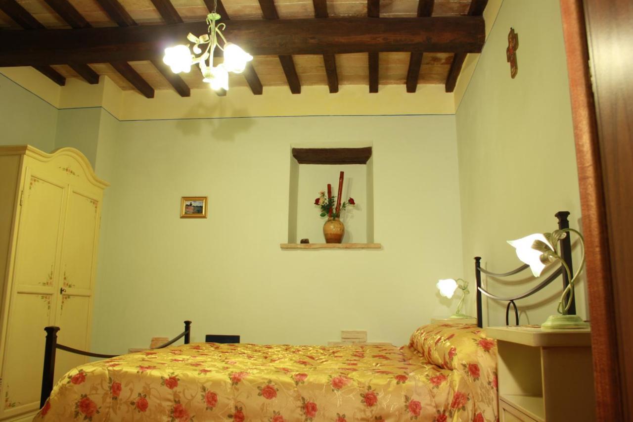 Agriturismo Il Girasole Монтефалько Экстерьер фото