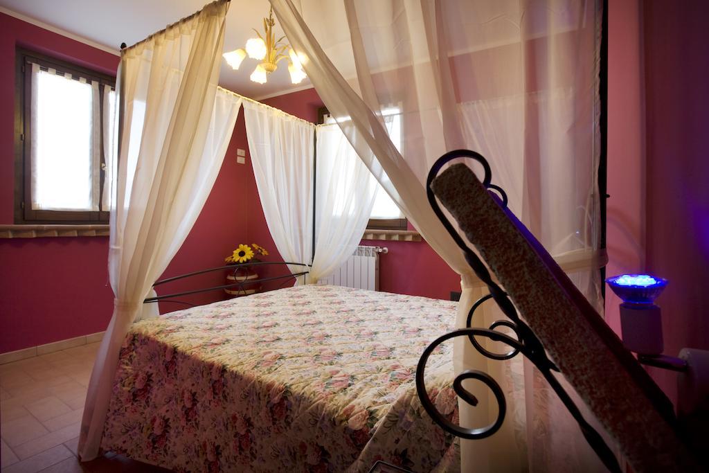 Agriturismo Il Girasole Монтефалько Номер фото