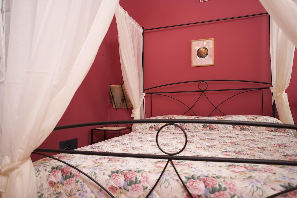 Agriturismo Il Girasole Монтефалько Номер фото